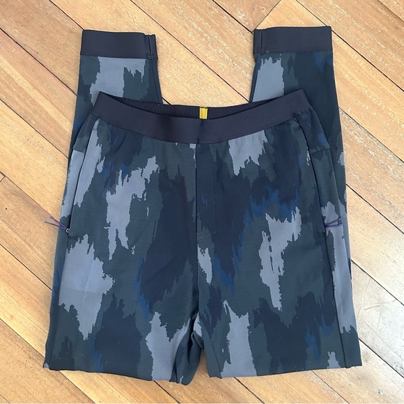 Lululemon x Peter Geller Take The Moment Joggers - Picture 1 of 8